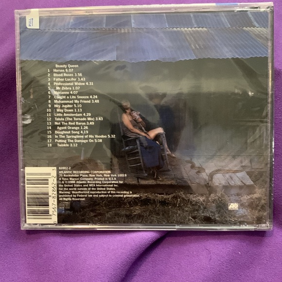 New Vintage and sealed Tori Amos Boys For Pele CD 💿 - Picture 2 of 4